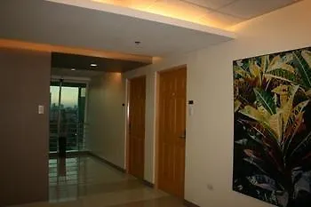 Hotel Oyo 456 Festive Manille
