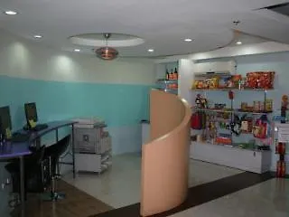 Oyo 456 Festive