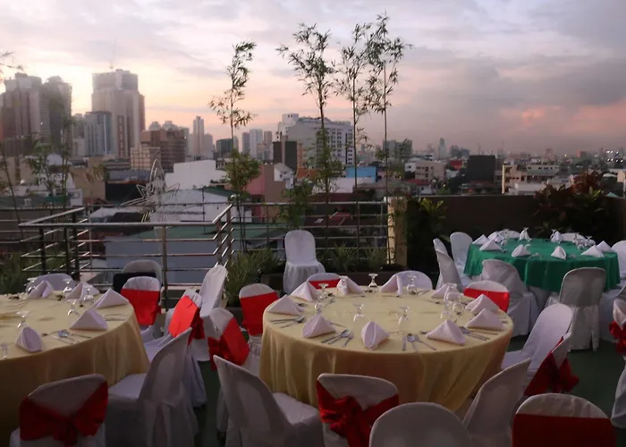 Hotel Oyo 456 Festive Manille