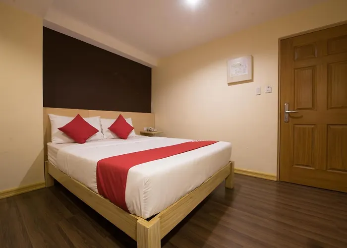 Oyo 456 Festive Hotel Manille