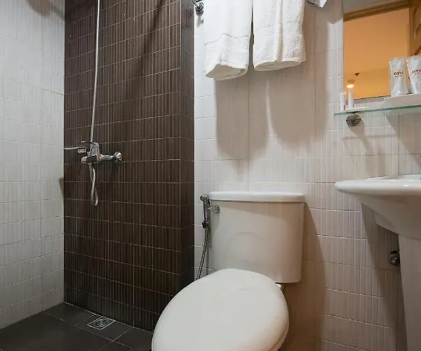 Oyo 456 Festive Hotel 2*