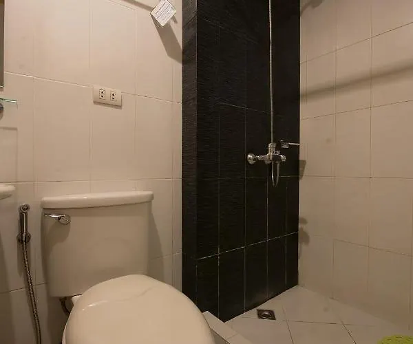 Oyo 456 Festive Hotel 2*