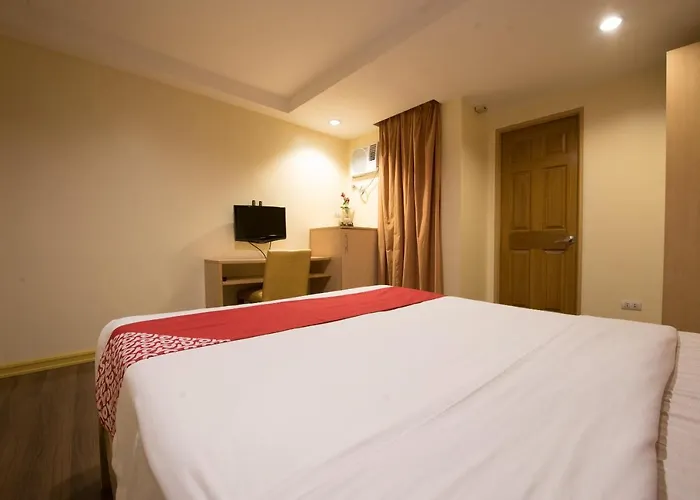 Hotel Oyo 456 Festive Manille