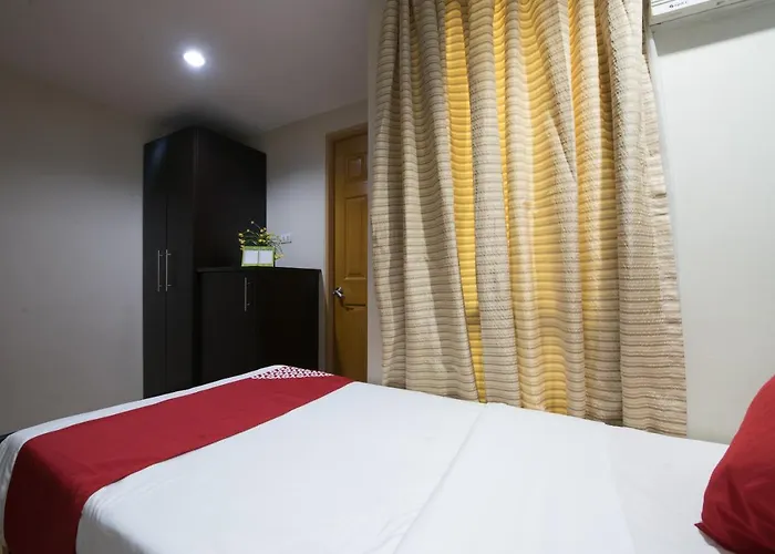 Oyo 456 Festive Hotel 2*