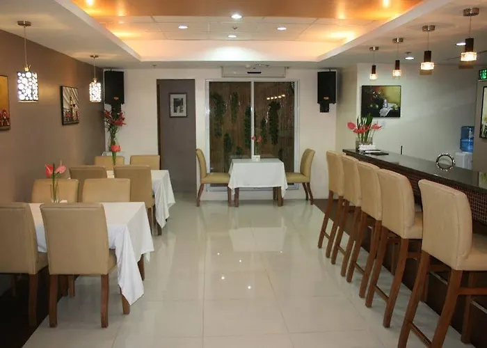 Oyo 456 Festive Hotel 2*